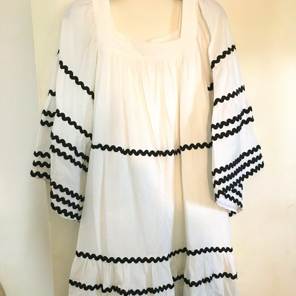 DESIGNER LINEN DRESS - Picture 2 of 8